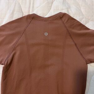 Lululemon swiftly tech tshirt